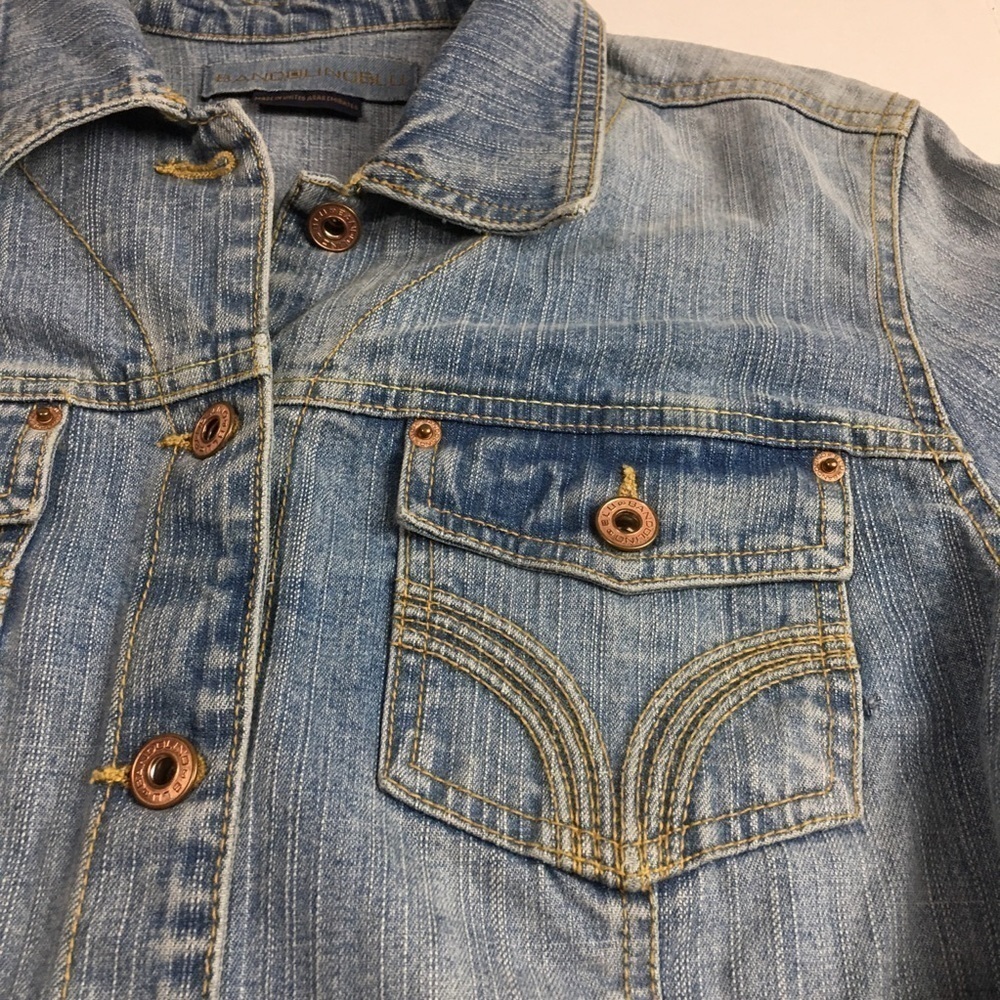 Sunfaded Denim Jacket | Relaxed Cropped Fit · Western Stitch · Butter Soft - Picture 5 of 13